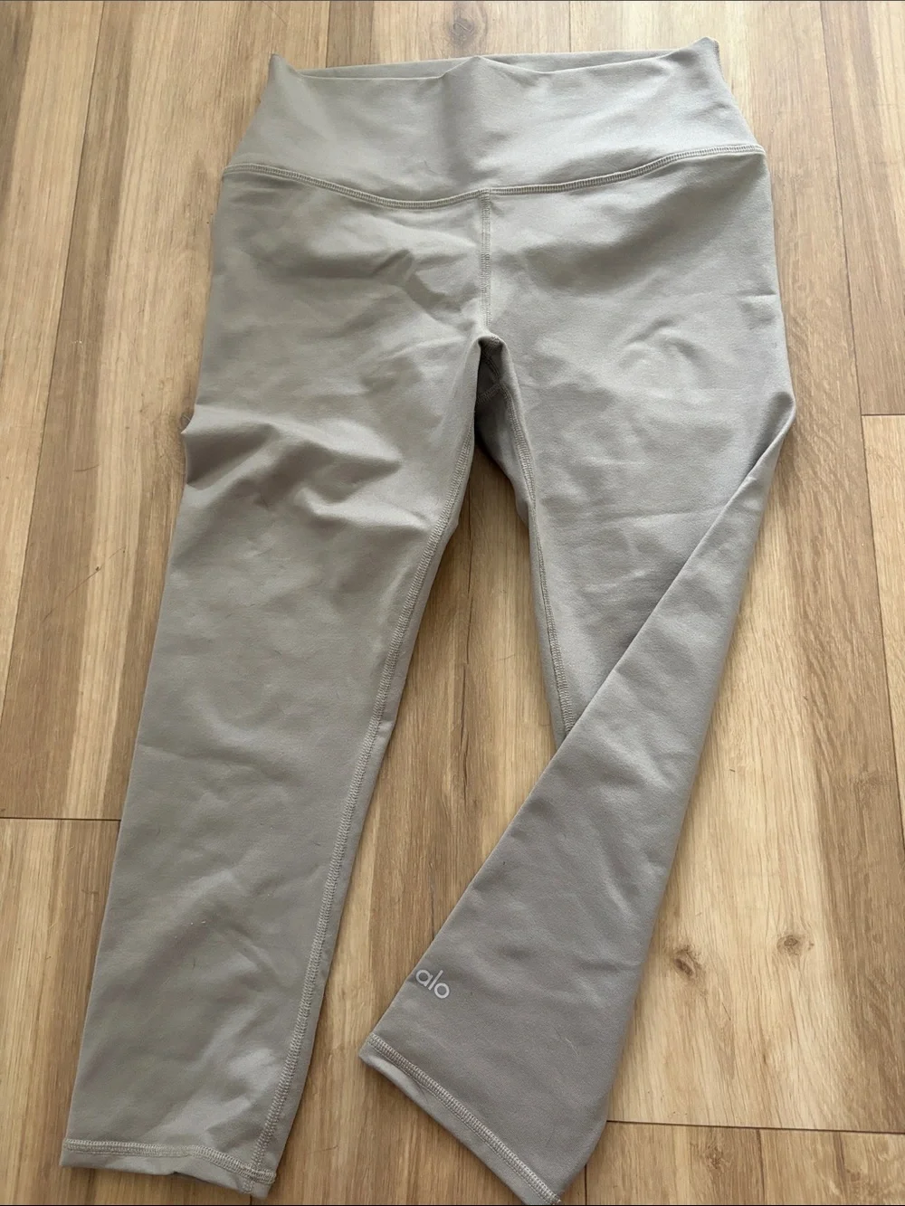 Alo Leggings